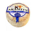 Tommette brebis vache Aramits coupée — pâte souple croûte naturelle