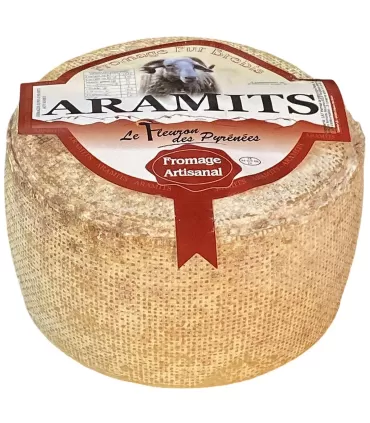 Une tommette au lait de brebis d'Aramits